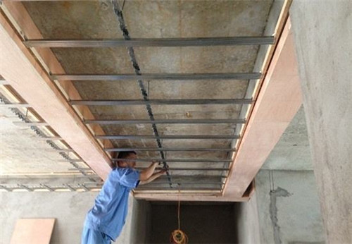 吊顶用木龙骨好还是轻钢龙骨好 两大吊顶龙骨材料全解析