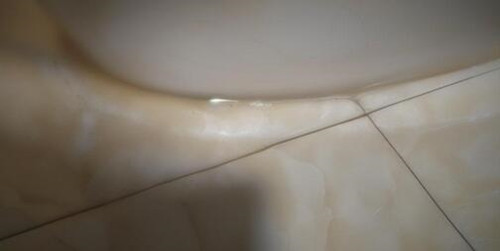 马桶渗水的原因及解决办法