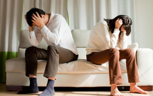 男人打女人可以原谅吗 男人对你动手说明什么