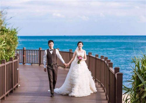 拍摄海南婚纱照价格贵吗  拍摄海南三亚婚纱照多少钱