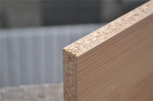 高密度板和实木颗粒板哪个好  家装应该选择哪种板材