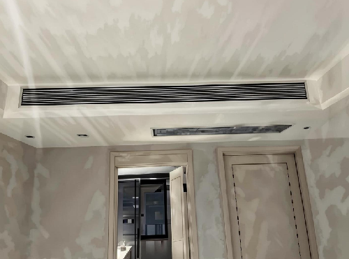 中央空调一拖四开一个和全开一样费电吗