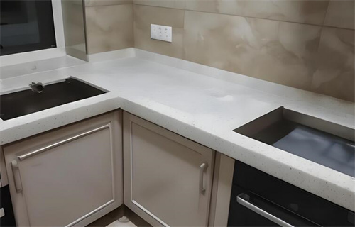 厨柜台面石英石多少钱一平米