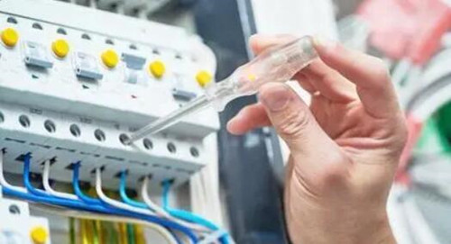 一开灯就跳闸怎么回事