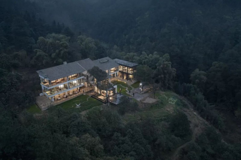 悦集建筑 | 虎峰山·寺下山隐民宿，从旧到新的巧妙过渡