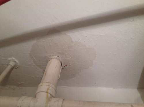 卫生间天花板漏水怎么处理及维修方法