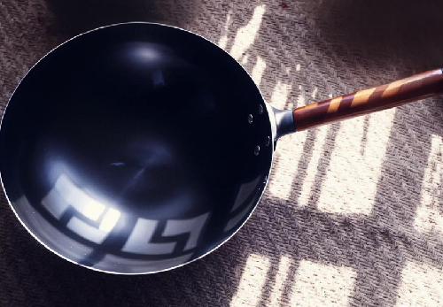 钛涂层不粘锅有毒吗