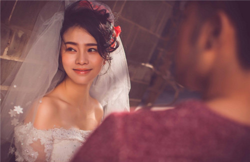 兰州婚纱影楼哪家好 拍婚纱摄影省钱招数