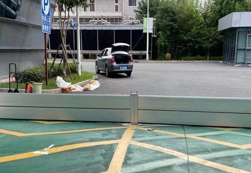 车库进水用什么挡水