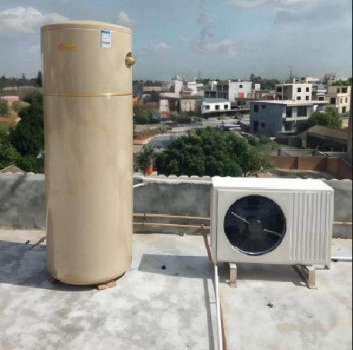 空气能底部漏水正常吗