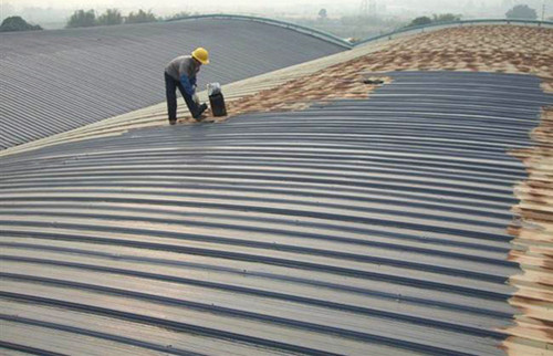 彩钢瓦翻新用什么漆好最耐候的漆