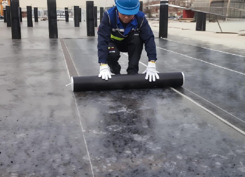 卷材防水包工包料价格多少一平方