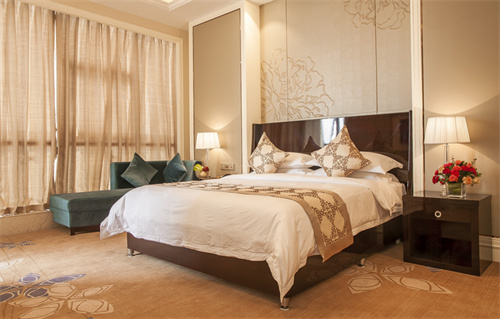 大床房床的尺寸是多少