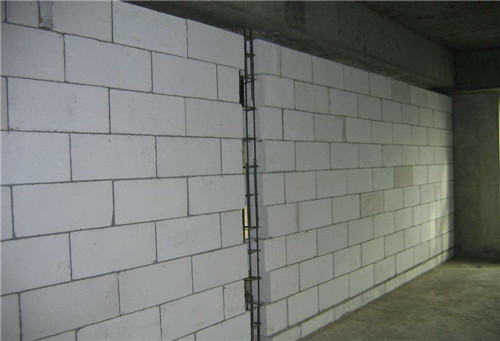 如何判断实心墙还是空心墙