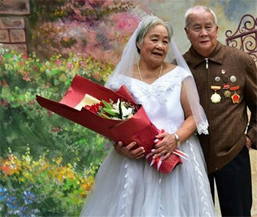 钻石婚礼物送什么好 结婚多少年分别叫什么婚