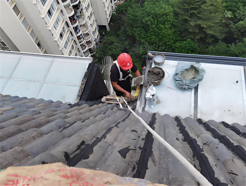 楼顶补漏多少钱一平方米