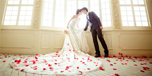 90后韩式婚纱摄影 拍韩式婚纱照的姿势