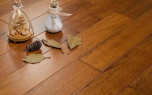 复合地板需要打蜡保养吗