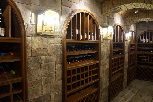 家庭地下小酒窖的建造技巧是什么