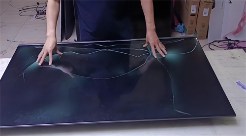 液晶电视屏幕坏了换屏多少钱