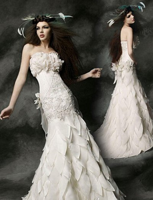 胸小怎么穿婚纱  新娘胸小如何选择内衣