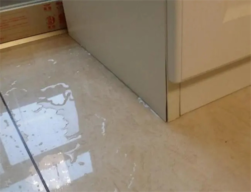 地板漏水怎么找漏水点