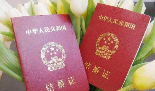 两年婚姻叫什么婚 结婚二周年纪念日感言有哪些