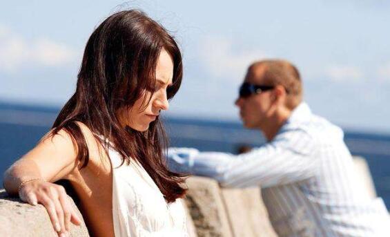 男人不爱女人的表现有哪些表现 男人真心爱一个女人的表现有哪些