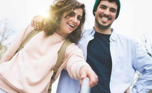 想老公了怎么和他聊天 如何聊天增进夫妻感情