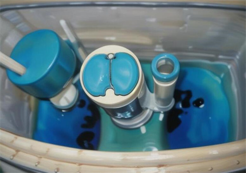 马桶水箱一直注水漏水怎么办教程