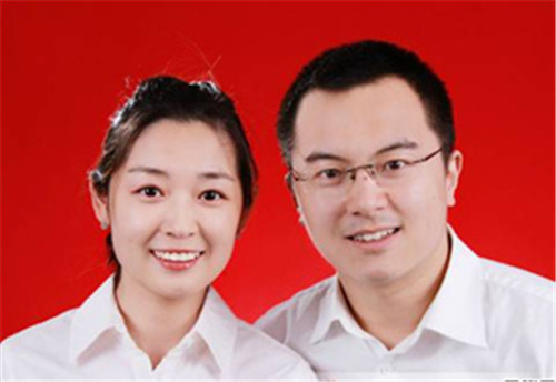 拍结婚证照片穿什么衣服 拍结婚照注意事项