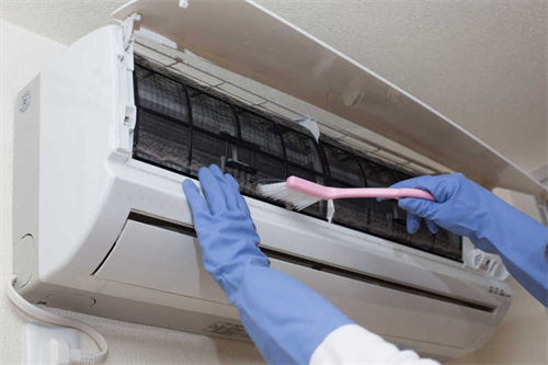 空调有冷风但是房间不冷怎么回事