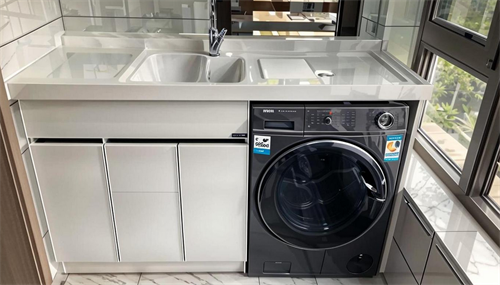 太空铝跟蜂窝铝洗衣柜哪个好