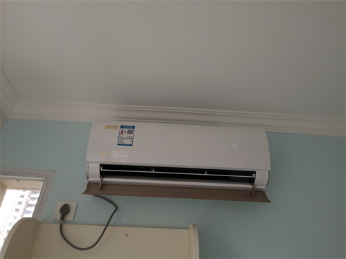 空调开制热一会就停了怎么回事