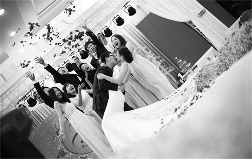 结婚时怎么为难新郎 2017整新郎八种新招数