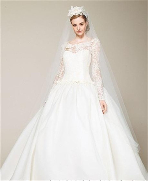 冬天结婚穿什么礼服合适  保暖又好看的结婚服饰