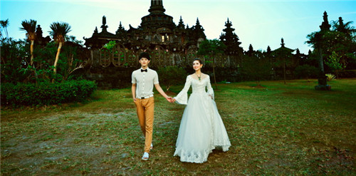 去巴厘岛拍婚纱照要多少钱 巴厘岛拍婚纱照景点推荐