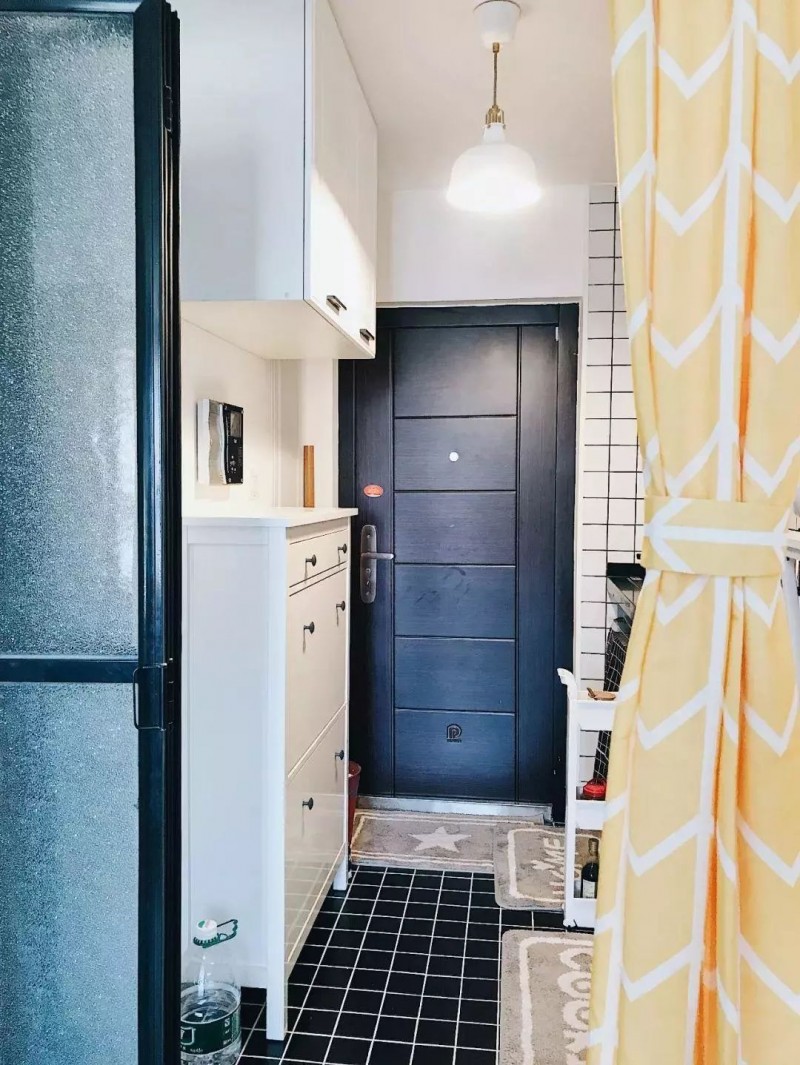 32㎡一字型单身公寓，面积虽小，但这样装也能很温馨舒适！