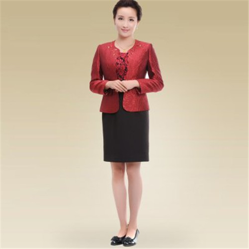 儿子婚礼妈妈装哪种好 浅谈母亲服装的选择要点