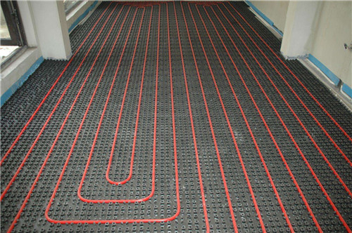 地暖是怎么样供暖的