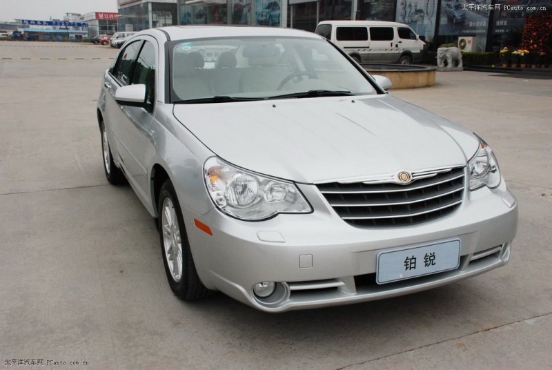 北京奔驰戴克铂锐与同级别车型相比有何优势？